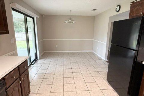 Villa ou maison à louer à Ocala, Floride: 3 chambres, 132.66 m2 № 2376763 - photo 10