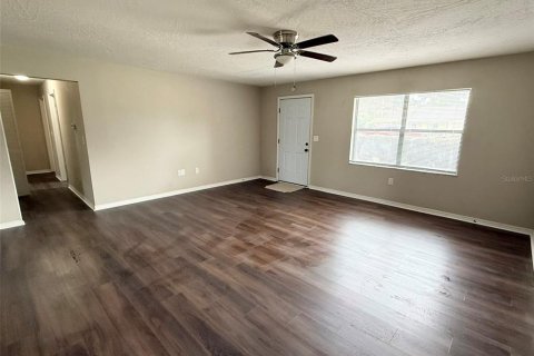 Villa ou maison à louer à Ocala, Floride: 3 chambres, 132.66 m2 № 2376763 - photo 5