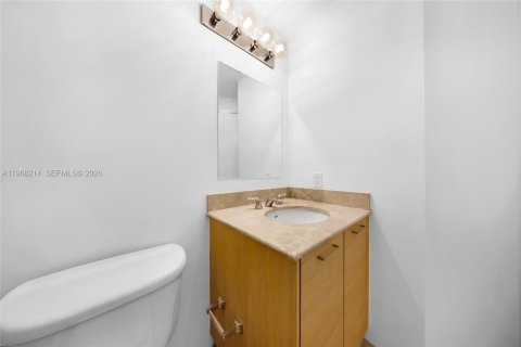 Снять в аренду кондоминиум в Майами, Флорида 2 спальни, 88.07м2, № 2029357 - фото 15