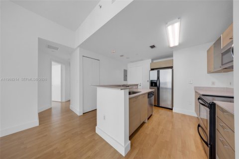 Снять в аренду кондоминиум в Майами, Флорида 2 спальни, 88.07м2, № 2029357 - фото 4