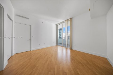 Снять в аренду кондоминиум в Майами, Флорида 2 спальни, 88.07м2, № 2029357 - фото 24