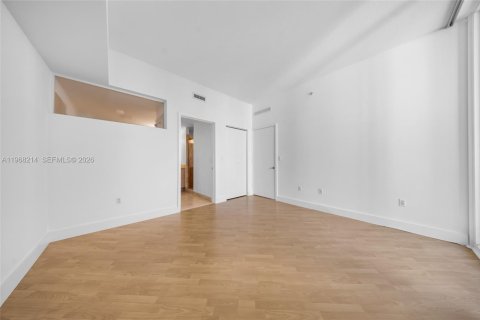 Снять в аренду кондоминиум в Майами, Флорида 2 спальни, 88.07м2, № 2029357 - фото 23