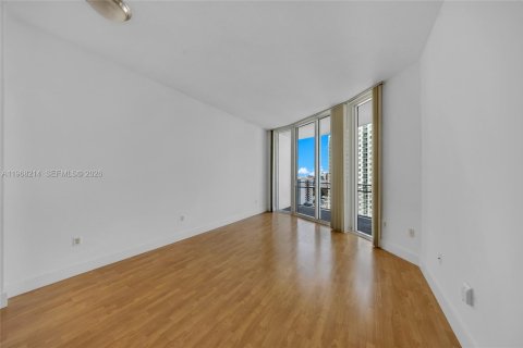 Снять в аренду кондоминиум в Майами, Флорида 2 спальни, 88.07м2, № 2029357 - фото 9