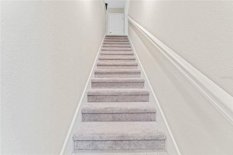 Купить виллу или дом в Миддлберг, Флорида 6 комнат, 181.25м2, № 2092145 - фото 18