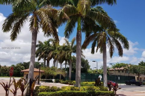 Touwnhouse à vendre à Riviera Beach, Floride: 3 chambres, 122.45 m2 № 2080714 - photo 4