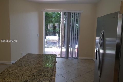 Touwnhouse à vendre à Riviera Beach, Floride: 3 chambres, 122.45 m2 № 2080714 - photo 10