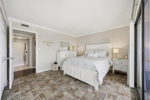 Condo in Tampa, Florida, 2 bedrooms  № 2114222 - photo 17