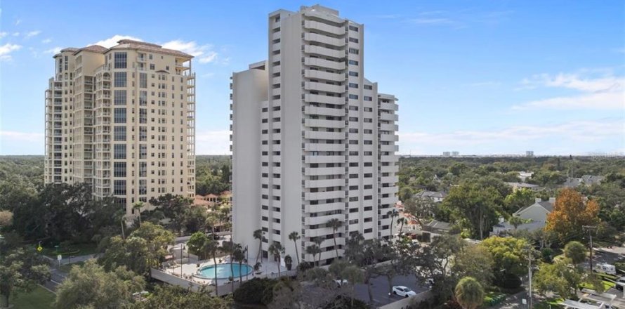 Condo in Tampa, Florida, 2 bedrooms  № 2114222