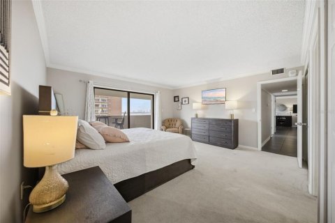 Condo in Tampa, Florida, 2 bedrooms  № 2114222 - photo 9