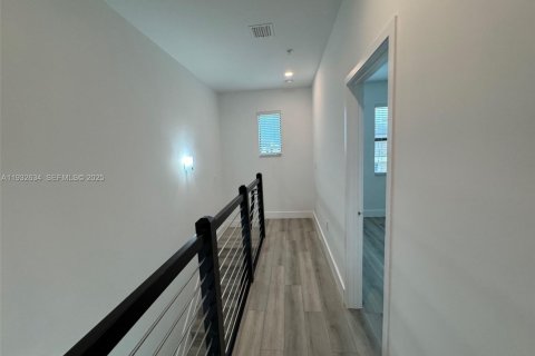 Condo in Doral, Florida, 3 bedrooms  № 1991571 - photo 14