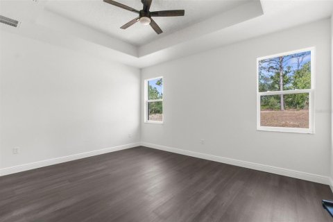 House in Weeki Wachee, Florida 4 bedrooms, 201.23 sq.m. № 1626105 - photo 16