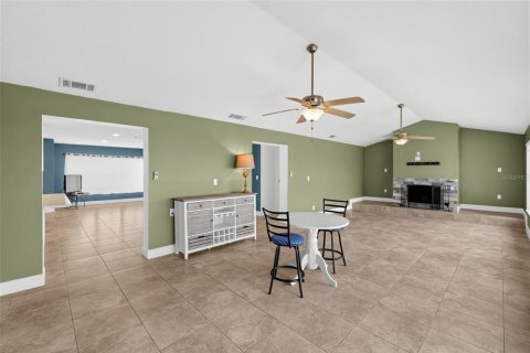House in Lake Placid, Florida 3 bedrooms, 206.8 sq.m. № 2322416 - photo 17