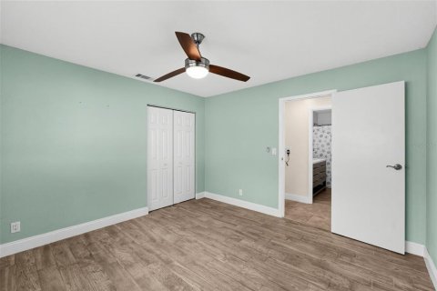 House in Lake Placid, Florida 3 bedrooms, 206.8 sq.m. № 2322416 - photo 23