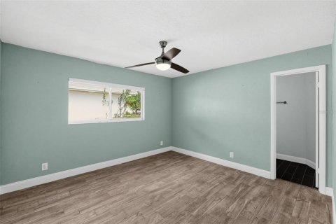 House in Lake Placid, Florida 3 bedrooms, 206.8 sq.m. № 2322416 - photo 24