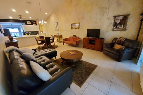 Condominio en alquiler en Bradenton, Florida, 2 dormitorios, 130.62 m2 № 1520790 - foto 10