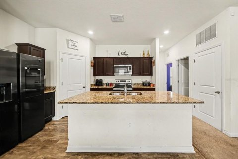 Casa en venta en Deltona, Florida, 3 dormitorios, 142.79 m2 № 2229798 - foto 8