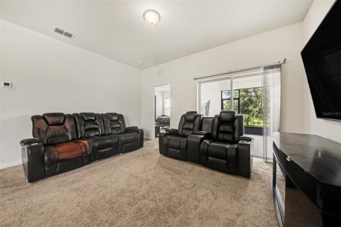 Casa en venta en Deltona, Florida, 3 dormitorios, 142.79 m2 № 2229798 - foto 6