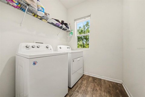 Casa en venta en Deltona, Florida, 3 dormitorios, 142.79 m2 № 2229798 - foto 18