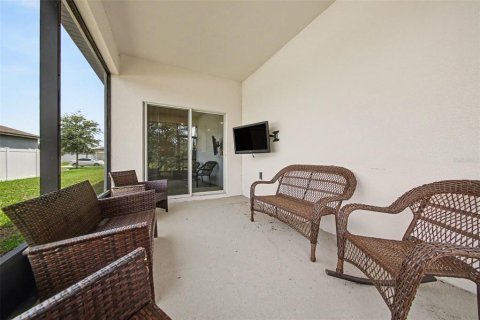 Casa en venta en Deltona, Florida, 3 dormitorios, 142.79 m2 № 2229798 - foto 19