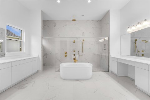 Casa en venta en Orlando, Florida, 6 dormitorios, 658.96 m2 № 1879322 - foto 19