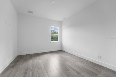 Casa en venta en Orlando, Florida, 6 dormitorios, 658.96 m2 № 1879322 - foto 29