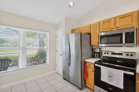 Villa ou maison à vendre à Mount Dora, Floride: 2 chambres, 134.15 m2 № 2398883 - photo 14
