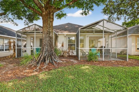 Villa ou maison à vendre à Mount Dora, Floride: 2 chambres, 134.15 m2 № 2398883 - photo 28