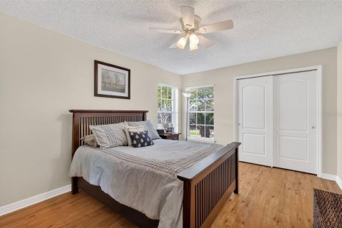 Villa ou maison à vendre à Mount Dora, Floride: 2 chambres, 134.15 m2 № 2398883 - photo 17