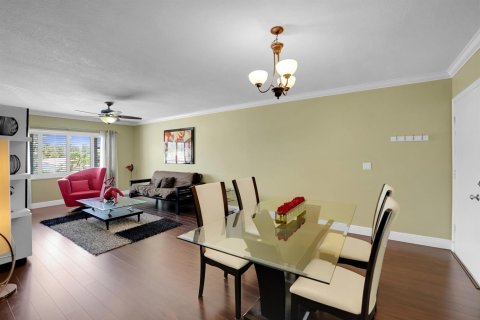 Copropriété à vendre à Fort Lauderdale, Floride: 2 chambres, 102.19 m2 № 2242907 - photo 2