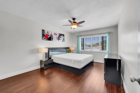 Copropriété à vendre à Fort Lauderdale, Floride: 2 chambres, 102.19 m2 № 2242907 - photo 13