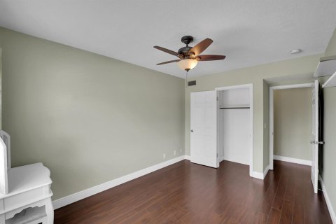 Copropriété à vendre à Fort Lauderdale, Floride: 2 chambres, 102.19 m2 № 2242907 - photo 19