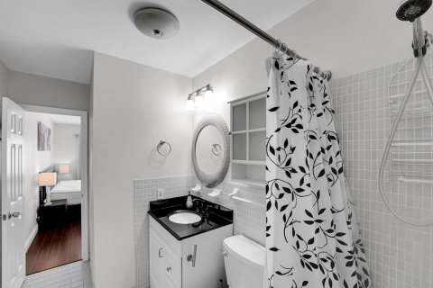 Copropriété à vendre à Fort Lauderdale, Floride: 2 chambres, 102.19 m2 № 2242907 - photo 16