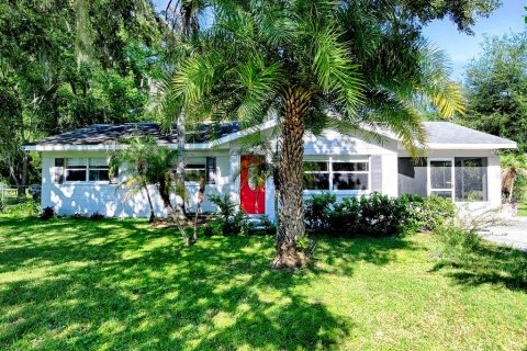 Casa en Leesburg, Florida 3 dormitorios, 120.87 m2 № 2339277