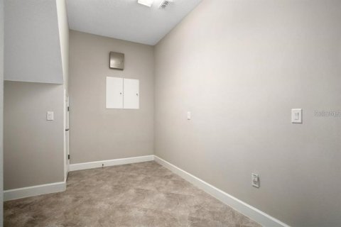 Adosado en venta en Orlando, Florida, 2 dormitorios, 152.73 m2 № 1670182 - foto 11