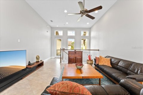Adosado en venta en Orlando, Florida, 2 dormitorios, 152.73 m2 № 1670182 - foto 16