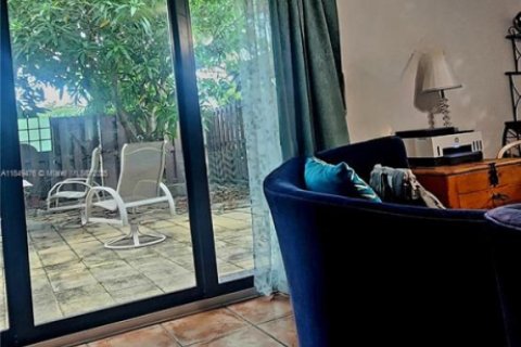Townhouse in West Palm Beach, Florida 2 bedrooms, 107.95 sq.m. № 1852216 - photo 18