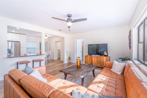 Villa ou maison à Clearwater, Floride 4 chambres, 156.91 m2 № 2316769