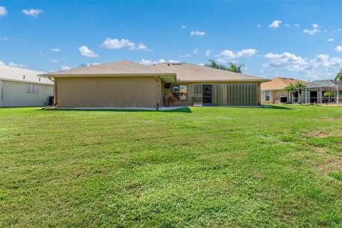 Villa ou maison à vendre à Punta Gorda, Floride: 3 chambres, 206.99 m2 № 2433225 - photo 30