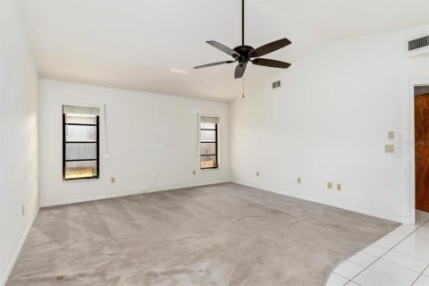 Villa ou maison à vendre à Punta Gorda, Floride: 3 chambres, 206.99 m2 № 2433225 - photo 17