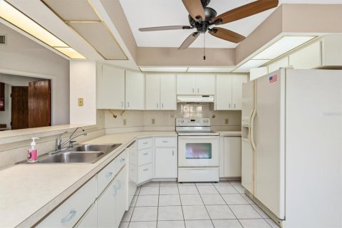 Villa ou maison à vendre à Punta Gorda, Floride: 3 chambres, 206.99 m2 № 2433225 - photo 10