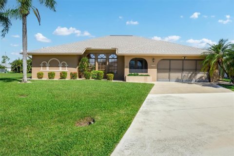 Villa ou maison à Punta Gorda, Floride 3 chambres, 206.99 m2 № 2433225