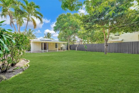 Villa ou maison à louer à Miami, Floride: 3 chambres, 139.35 m2 № 1964289 - photo 26