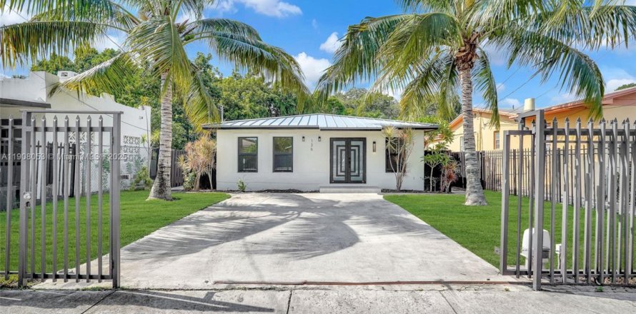 Villa ou maison à Miami, Floride 3 chambres, 139.35 m2 № 1964289