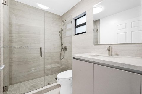 Villa ou maison à louer à Miami, Floride: 3 chambres, 139.35 m2 № 1964289 - photo 16