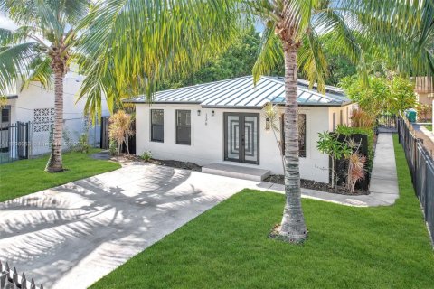 Villa ou maison à louer à Miami, Floride: 3 chambres, 139.35 m2 № 1964289 - photo 3