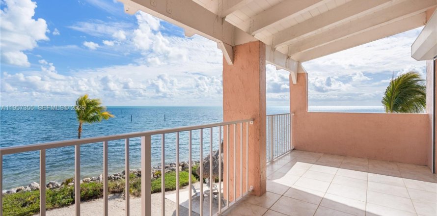 Кондоминиум с 3 спальнями в Ки-Ларго, Флорида № 2011275