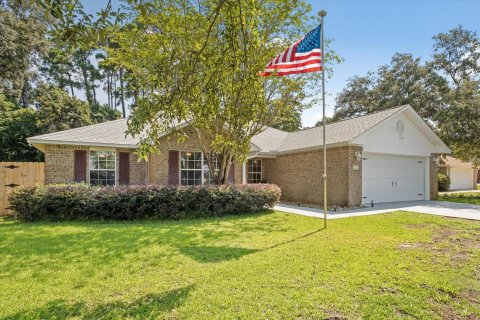 House in Navarre, Florida 4 bedrooms, 175.31 sq.m. № 590297 - photo 1