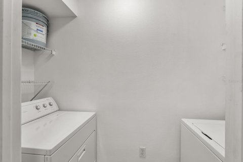 Copropriété à vendre à Sarasota, Floride: 1 chambre, 76.37 m2 № 1908542 - photo 17
