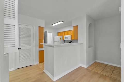 Copropriété à vendre à Sarasota, Floride: 1 chambre, 76.37 m2 № 1908542 - photo 9