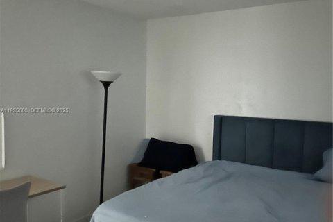 Condominio en alquiler en Miami Beach, Florida, 1 dormitorio, 63.17 m2 № 1993777 - foto 4